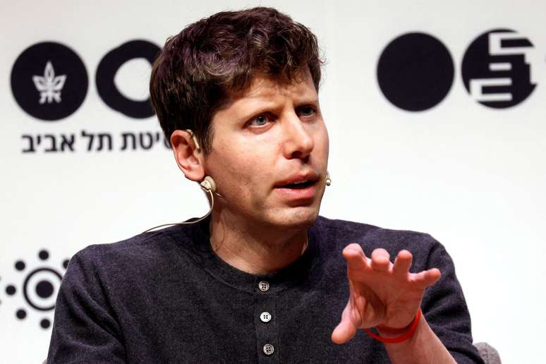 Sam Altman havia sido demitido da OpenAI no dia 17 de novembro