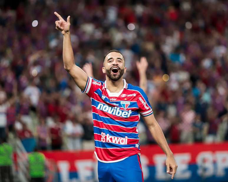 Palmeiras is interested in Caio Alexandre, but Fortaleza makes the negotiation difficult