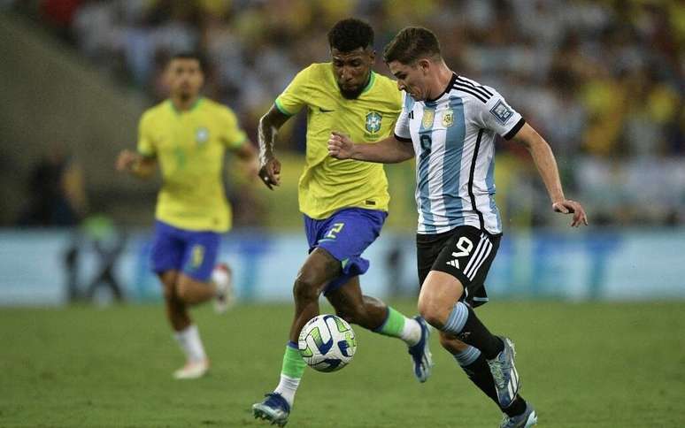 Brasil perde para a Argentina e amarga 1ª derrota em casa na história das  Eliminatórias