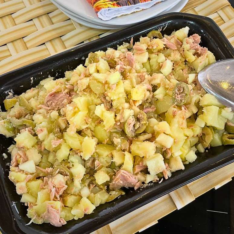 SALADA DE BATATA COM ATUM