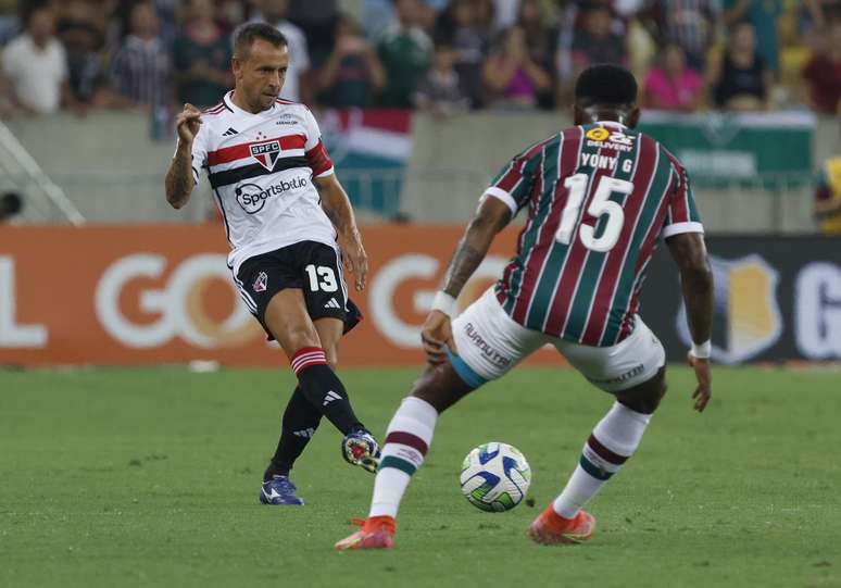 São Paulo x Fluminense: veja onde assistir ao jogo pela 13ª rodada do  Brasileirão - Gazeta Esportiva