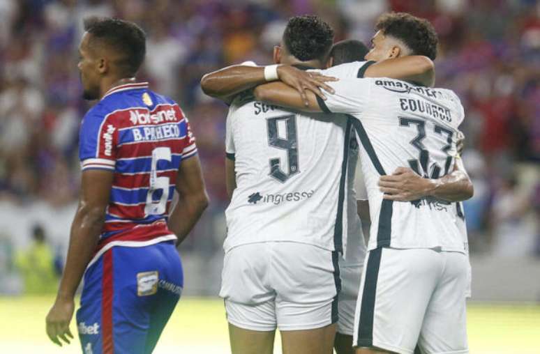 Tiquinho, o camisa 9 do Botafogo, e Eduardo, o número 33, tiveram quedas inaceitáveis de rendimento no returno do Brasileirão