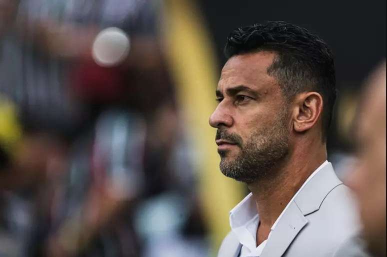 A security camera records the moment in which the criminals steal the car of Fred, idol and sporting director of Fluminense; I wait! A security camera records the moment in which the criminals steal the car of Fred, idol and sporting director of Fluminense; I wait!