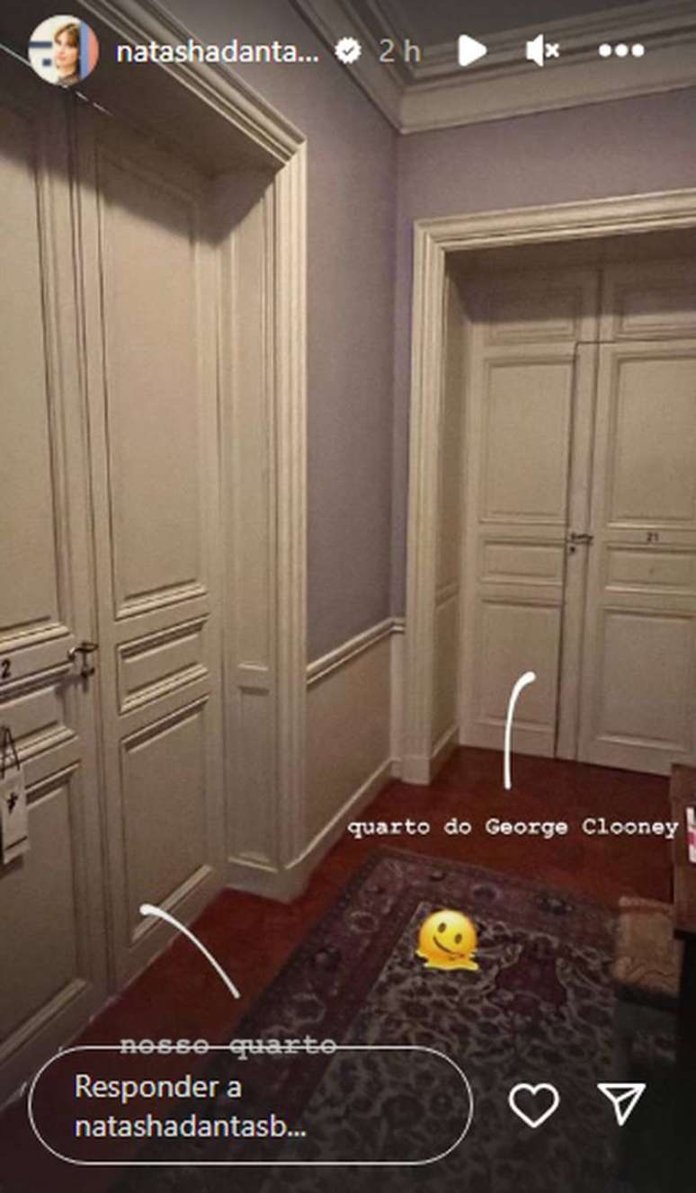 Natasha Dantas showed that she and William Bonner are staying next to George Clooney's room. Natasha Dantas showed that she and William Bonner are staying next to George Clooney's room.