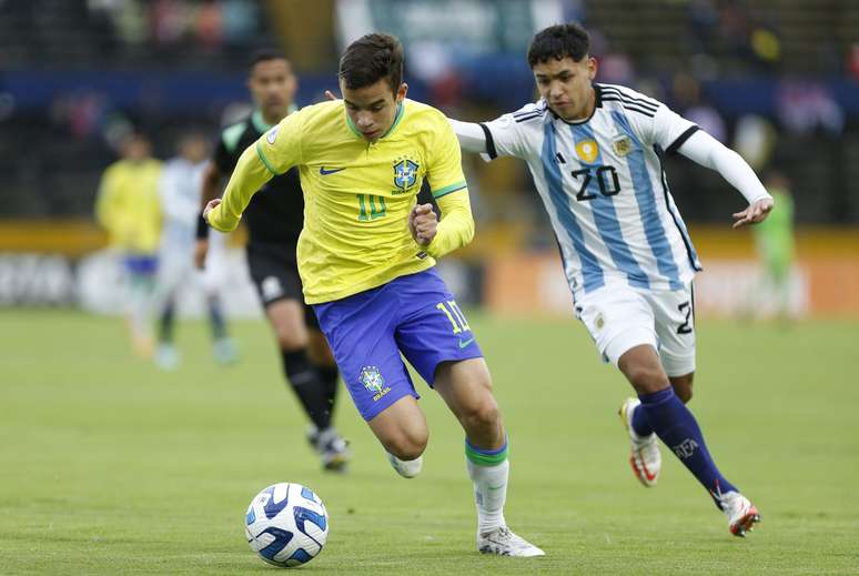 Dudu, em Brasil x Argentina pelo Sub-17 - 