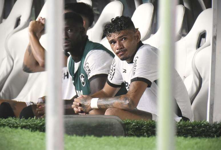 Tiquinho Soares lamenta empate do Botafogo em Fortaleza