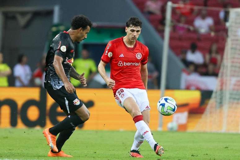 Corinthians é superado pelo Red Bull Bragantino por 1 a 0, no