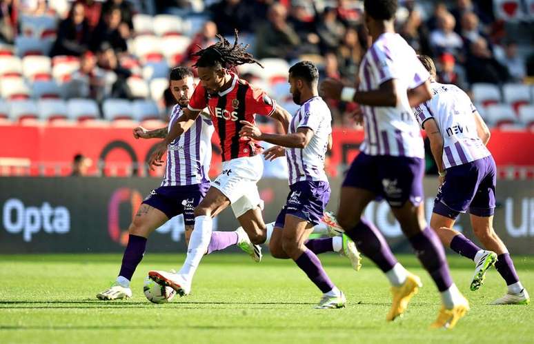 Nice wins another and beats league leaders PSG