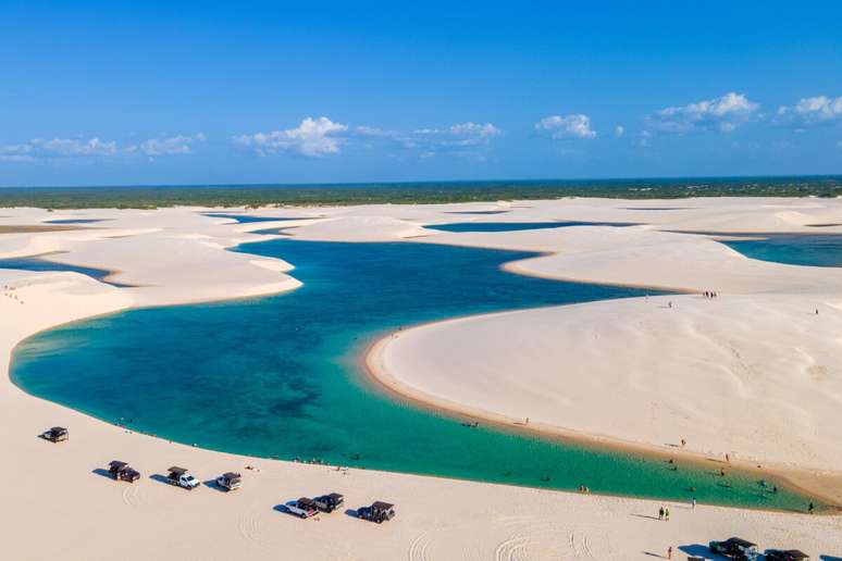 A visão paradisíaca dos Lençóis Maranhenses é deslumbrante em qualquer época do ano