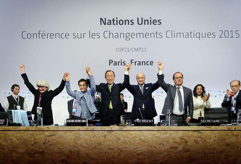 Durante a COP21 em 2015, os l&iacute;deres globais chegaram a um acordo hist&oacute;rico para enfrentar as mudan&ccedil;as clim&aacute;ticas