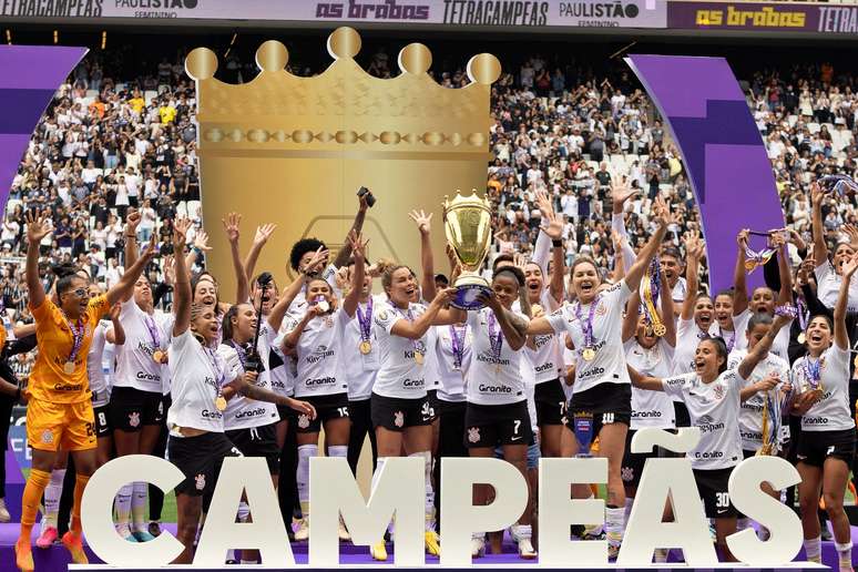 Corinthians feminino conquistou o tetracampeonato paulista neste domingo