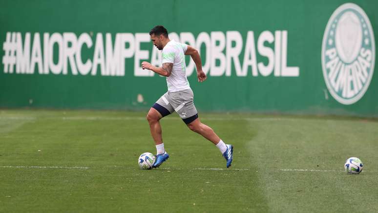 Zagueiro Luan, atleta do Palmeiras. 