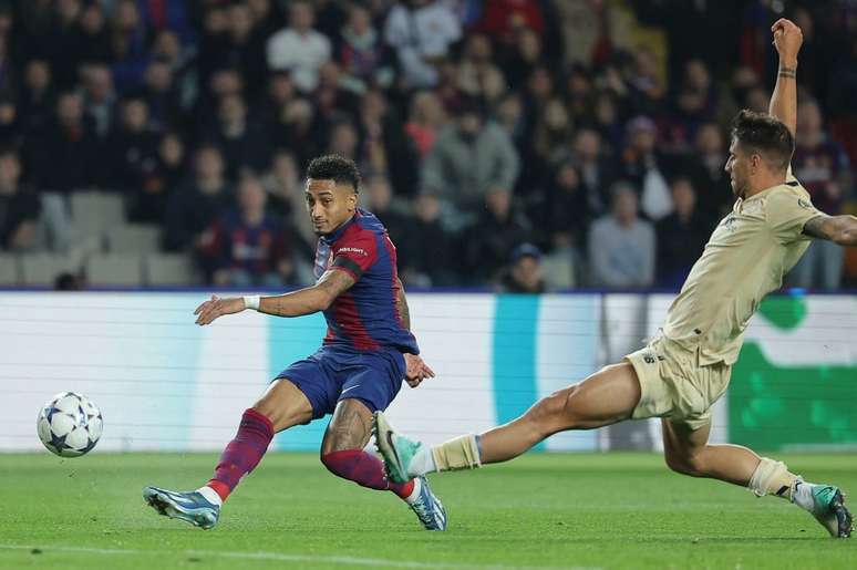 Barcelona vence Porto e volta às oitavas da Champions League