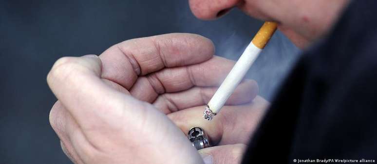 A Nova Zelândia deve descartar suas medidas drásticas contra o cigarro