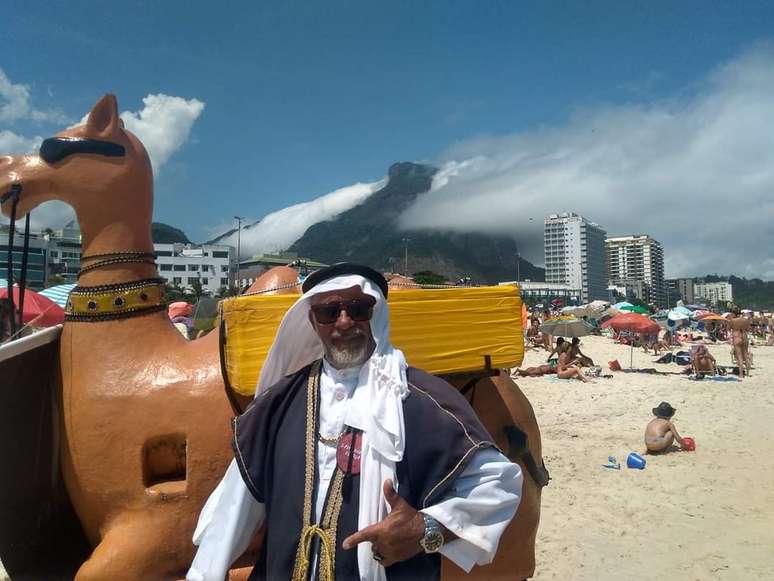 Árabe do Pepê acabou virando uma atração nas praias do Rio