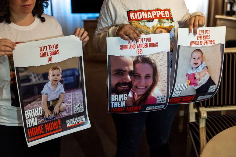 Fotos de família israelense sequestrada 13/11/2023 