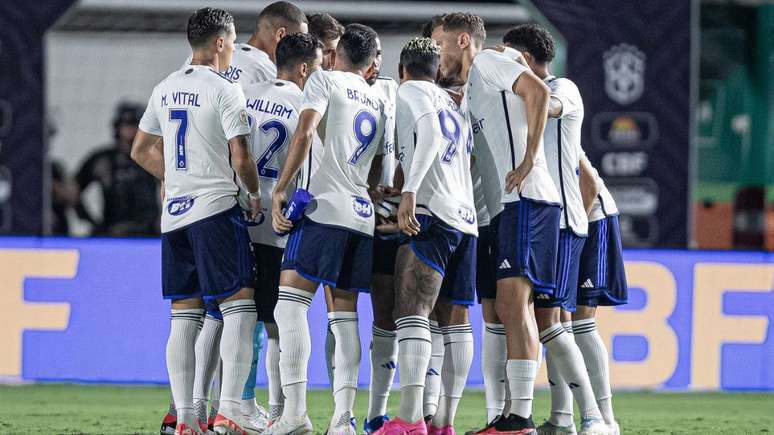 Cruzeiro contestou pênalti não marcado em duelo contra o Goiás 
