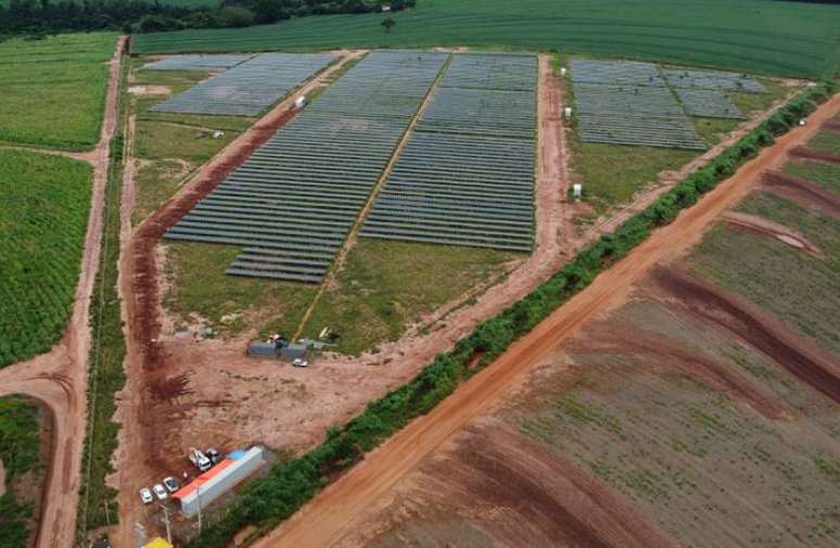 Tim conta com 94 usinas de fontes renov&aacute;veis arrendadas de parceiros, que promovem o abastecimento da rede com energia limpa