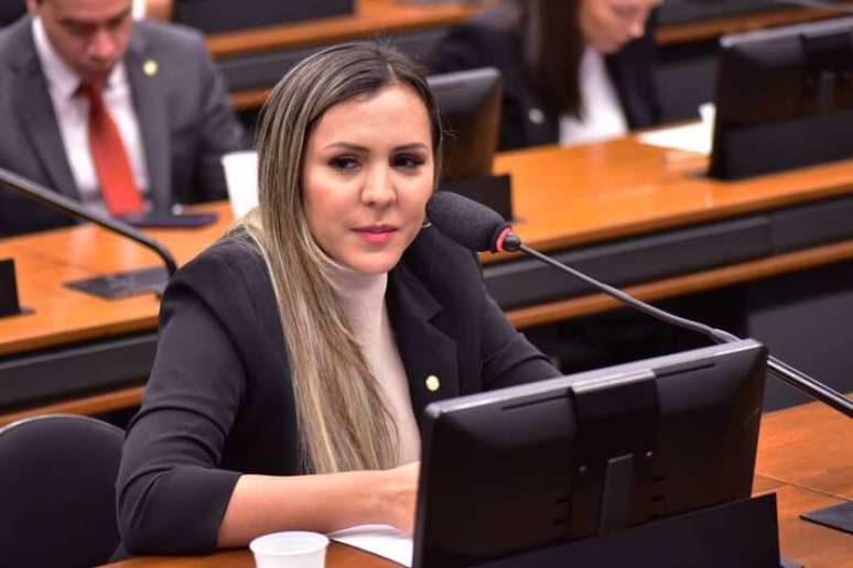 Deputada Andreia Siqueira é autora do projeto aprovado na Comissão de Defesa das Pessoas com Deficiência