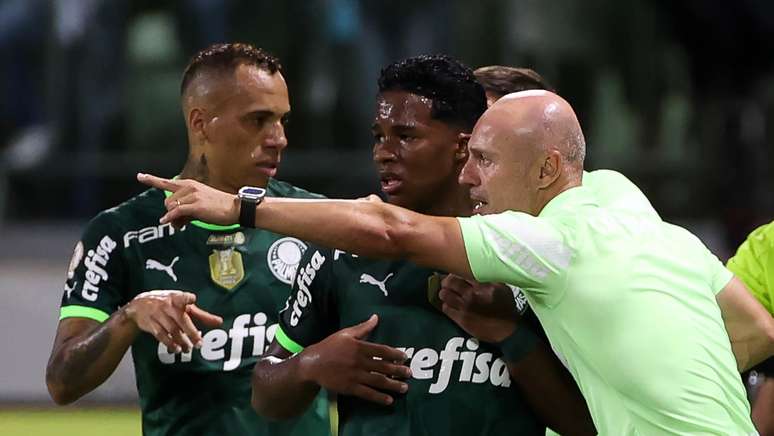 Esta foi a primeira vitória de Castanheira como comandante da equipe à beira do gramado 