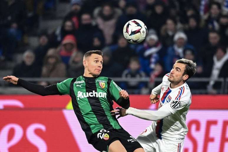 Brasil Lyonnais: Lyon passeia em jogo contra o Reims e se torna o líder  provisório da Ligue1