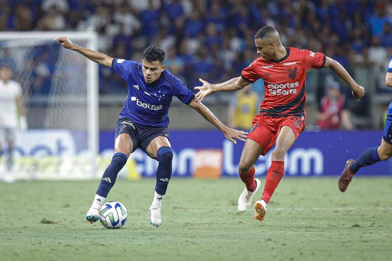 Cruzeiro sofre sua pior derrota no Brasileirão frente ao Grêmio; confira as  notas