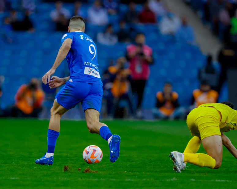 Al Hilal derrota Al Nassr em duelo saudita e chega mais uma vez à