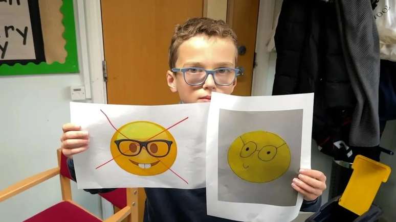 Menino de 10 anos pede que a Apple redesenho o emoji de "nerd"