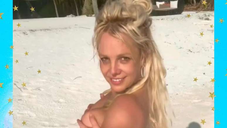 Aos 42 anos, Britney Spears posa nua em praia -