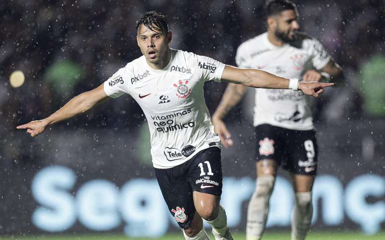 Pelo Brasileirão, Corinthians recebe Internacional na Neo Química Arena