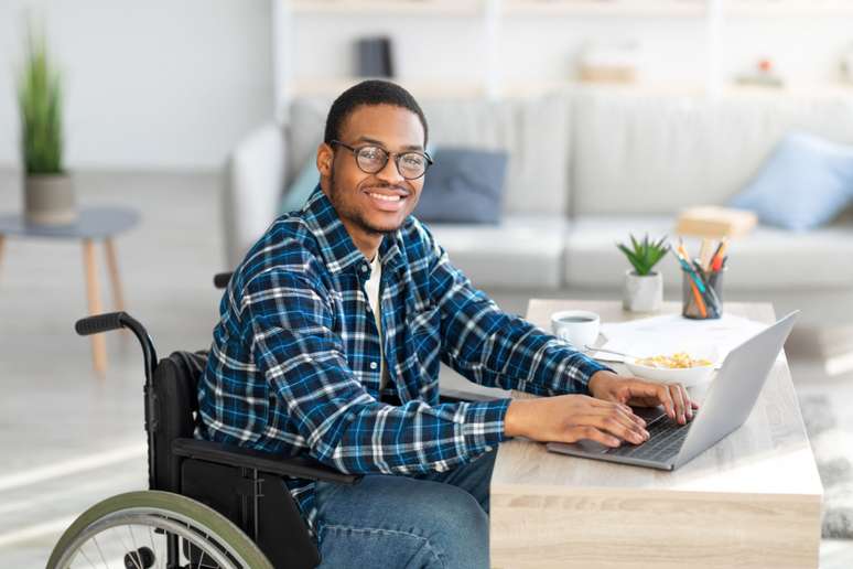 A inclusão de pessoas com deficiência é um direito básico garantido por lei
