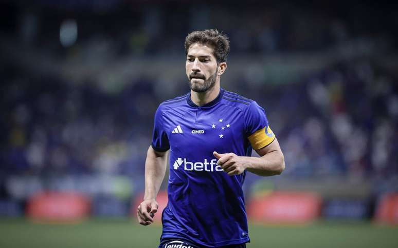 Por que Fernando não está sendo utilizado no Cruzeiro? Técnico