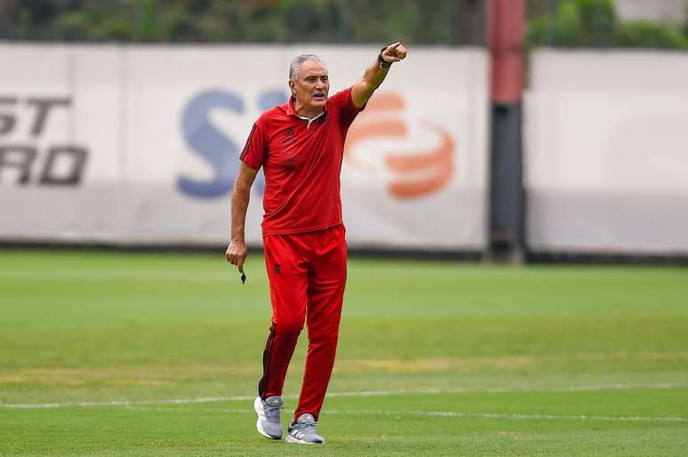 Flamengo encerra sua participação no Campeonato Brasileiro nesta quarta-feira contra o São Paulo. 