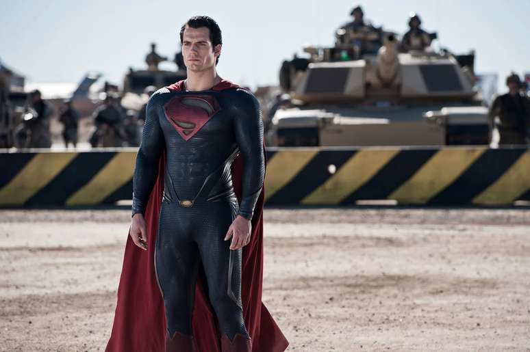 Esse é um dos melhores filmes de Henry Cavill, cuja sequência se