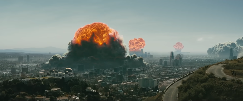 A destruição de Los Angeles é marcada pela chuva de bombas nucleares na cidade