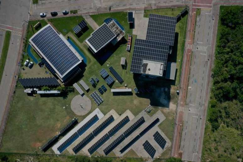 Usina de Hidrogênio Verde de Santa Catarina, localizada no Laboratório Fotovoltaica da Universidade Federal de Santa Catarina (UFSC), no Sapiens Parque, em Florianópolis. Serão necessários R$ 40 bilhões adicionais para descarbonizar a indústria até 2050 no Brasil