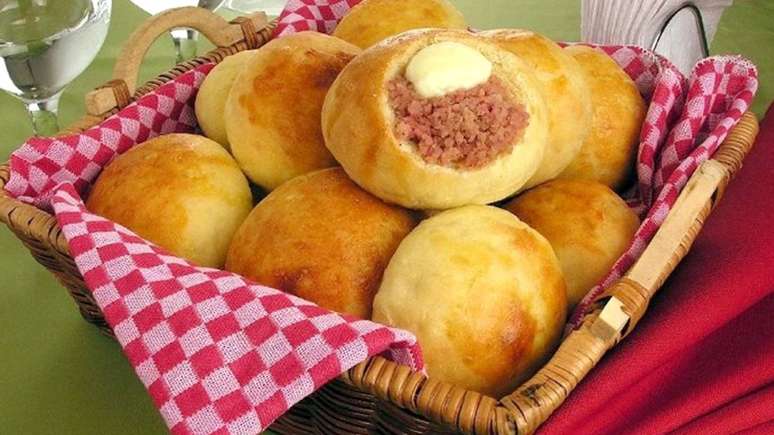 Potato bread with sausage to increase your sales