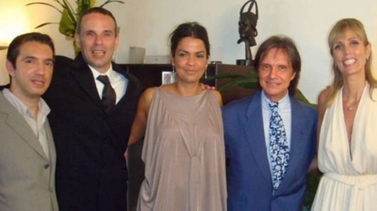 O 'rei' Roberto Carlos com os filhos Rafael, Dudu (falecido em 2021), Luciana e Ana Paula, que morreu em 2011