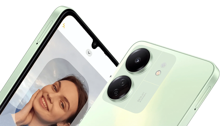 Redmi 13C 4G se diferencia pela presença da câmera tripla traseira e região de acabamento fosco ao redor do conjunto de lentes (Imagem: Reprodução/Xiaomi)