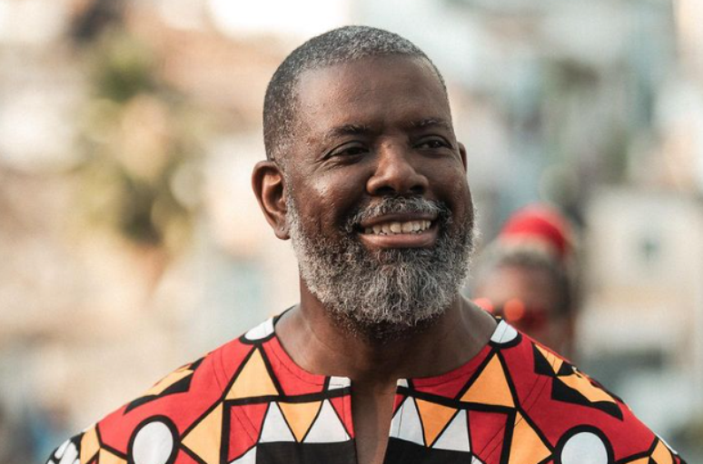 antor Péricles em Salvador compartilhando os bastidores da gravação do clipe de "Rosa" com o Olodum.