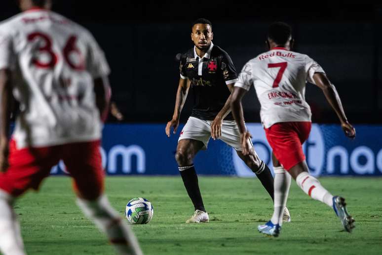 Jogo Vasco x Red Bull Bragantino agora: Saiba placar