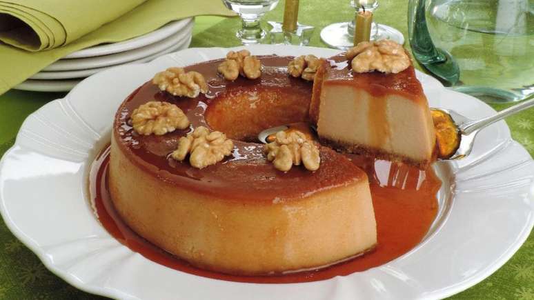 Walnut pudding: an essential recipe for Christmas dinner