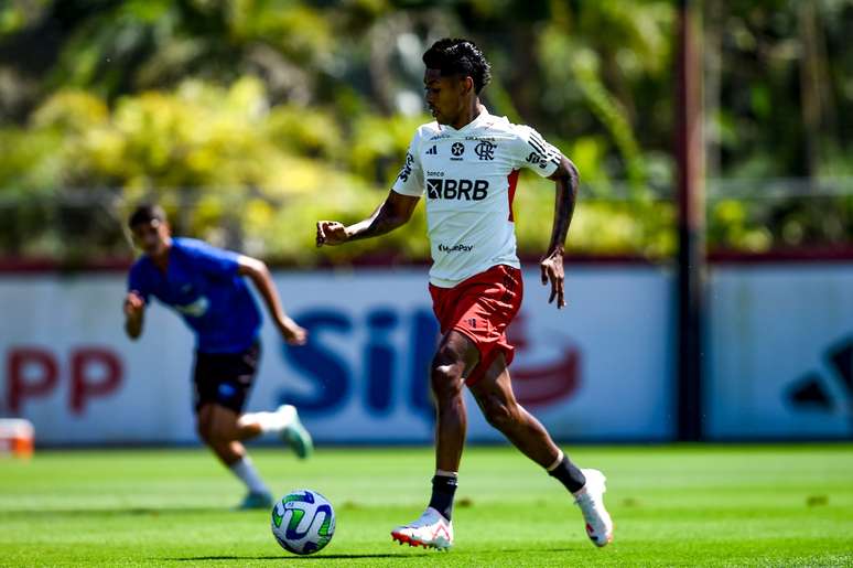 Flamengo e Bruno Henrique chegam a acordo por renovação de