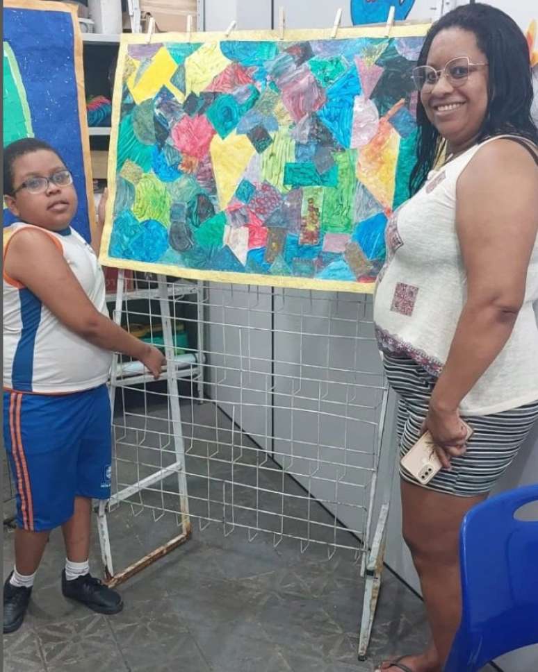 Cristiane Duarte &eacute; m&atilde;e de Jo&atilde;o Gabriel, de 10 anos