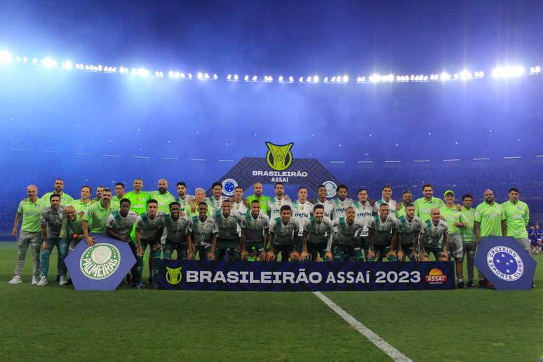 É campeão! Palmeiras empata com o Cruzeiro e conquista o Campeonato  Brasileiro de 2023, Futebol