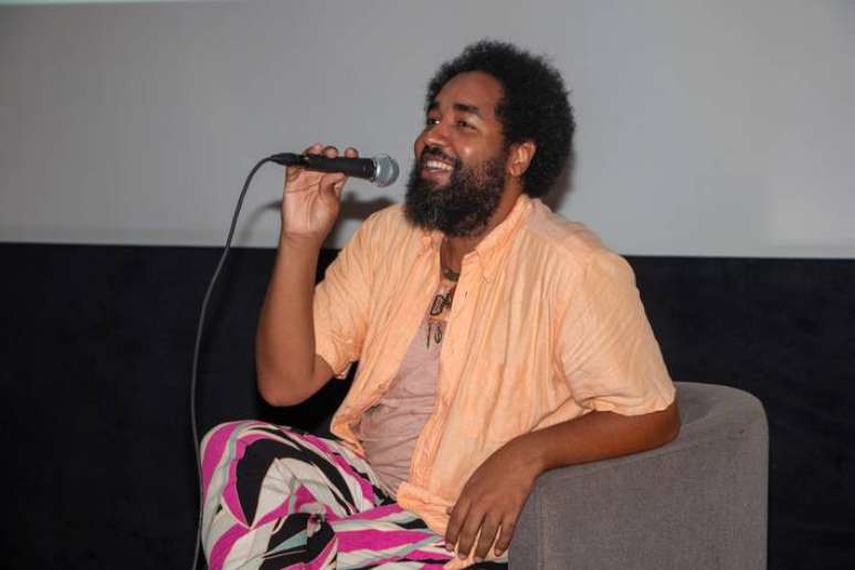 Heitor Augusto durante apresenta&ccedil;&atilde;o dos resultados da Cinemateca Negra.