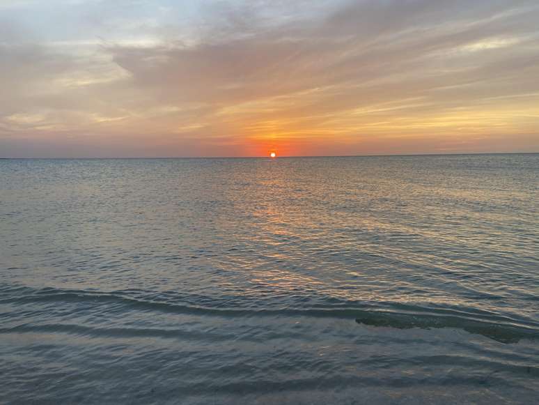 A tentativa de registrar o sublime entardecer na Playa Punta Coco