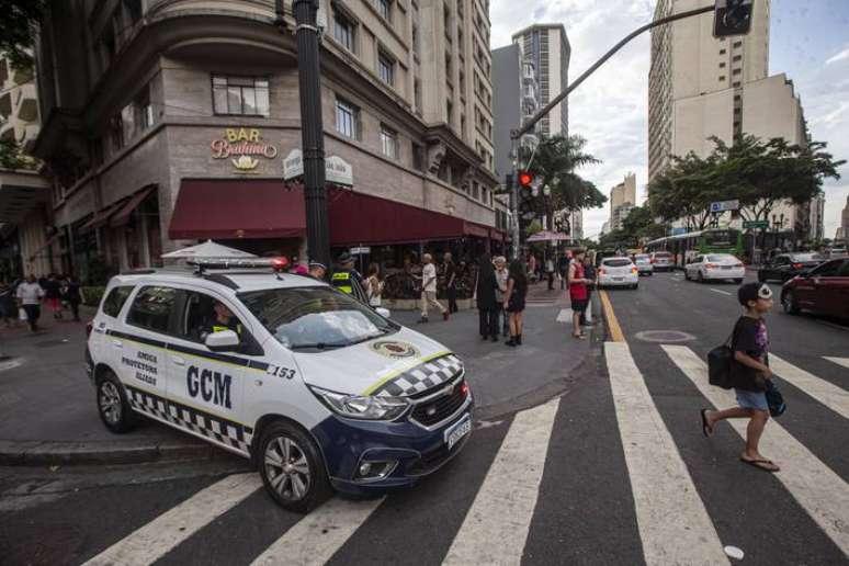 Esquina das avenidas Ipiranga e São João, onde Bar Brahma foi atacado no último domingo