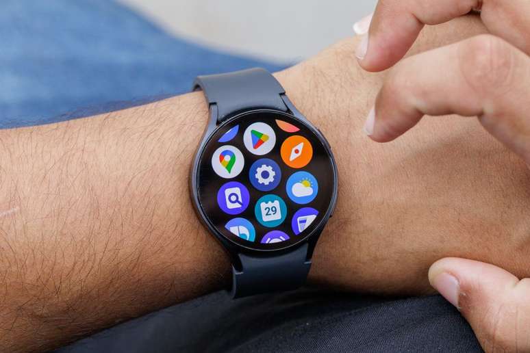 O Galaxy Watch 6 é o melhor relógio inteligente para celular Android (Imagem: Ivo Meneghel Jr/Canaltech)