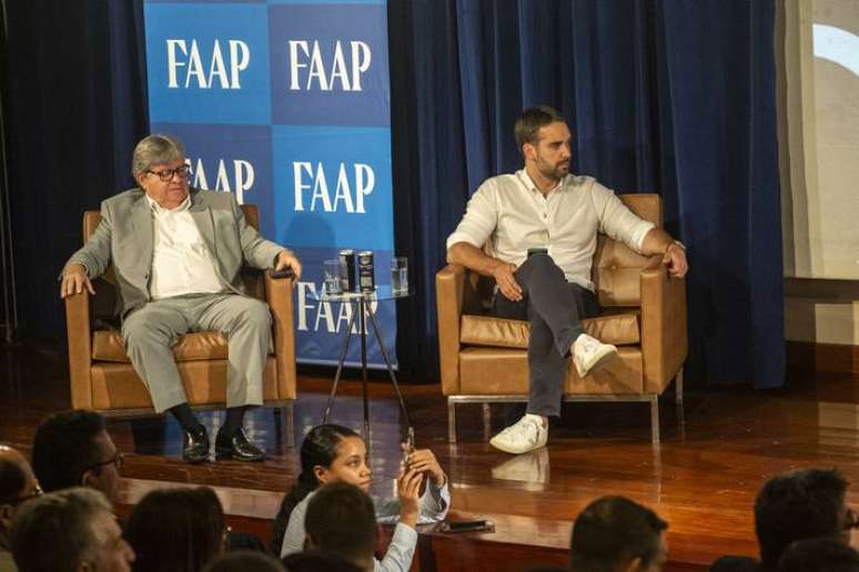 Governadores se reúnem durante evento que discute governança e gestão publica na Faculdade Armando Alvares Penteado (FAAP), zona oeste de São Paulo